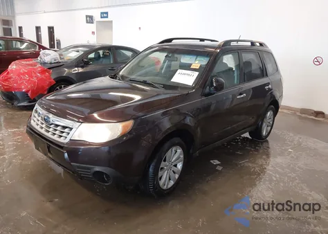 2013 Subaru Forester 2.5X Premium from USA, damaged, VIN JF2SHADC6DH417871
